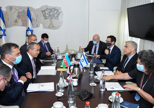 Министр экономики Азербайджана встретился с главой МИД Израиля