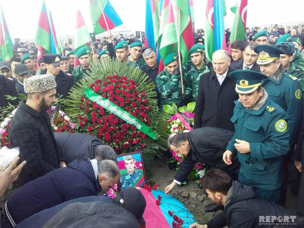Новости азербайджана сегодня свежие видео. Похоронные люди в Азербайджане. Русские Похороненные в Азербайджане. Азербараны.