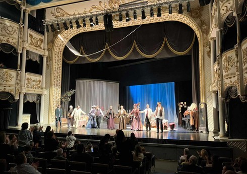 Московский театр впервые представил в Баку спектакль 