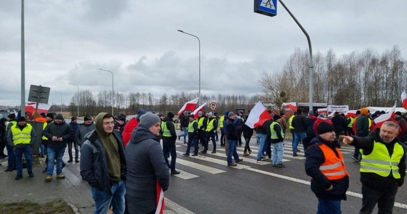 Фермеры Польши заблокировали КПП на границе с Украиной