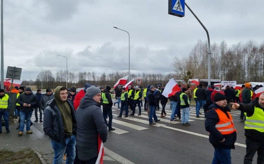 Фермеры Польши заблокировали КПП на границе с Украиной