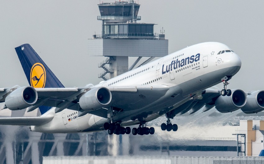 Lufthansa временно приостанавливает полеты в Киев