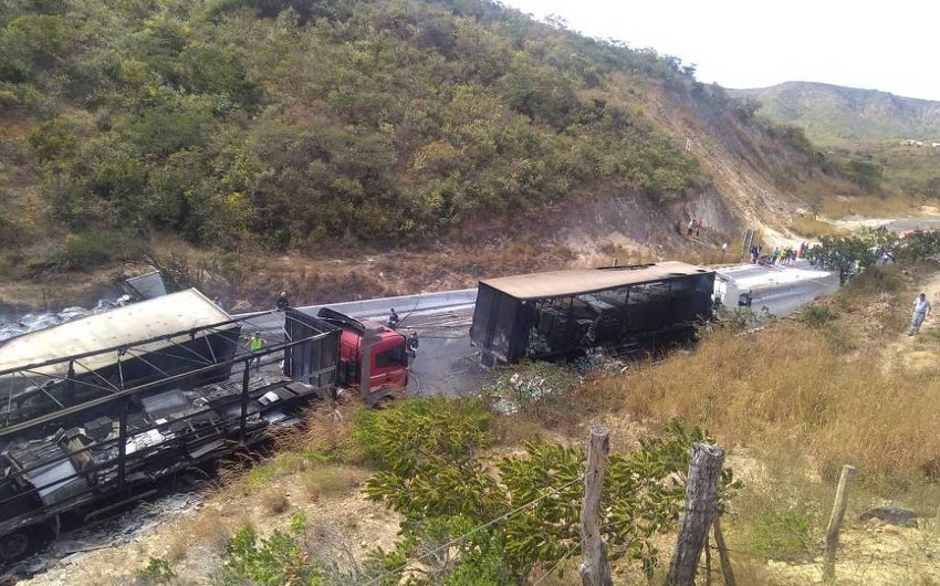 В Бразилии столкновение одиннадцати машин унесло жизни восьми человек