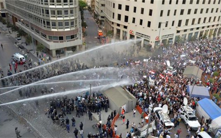 ​В Бейруте 35 человек пострадали при разгоне демонстрации