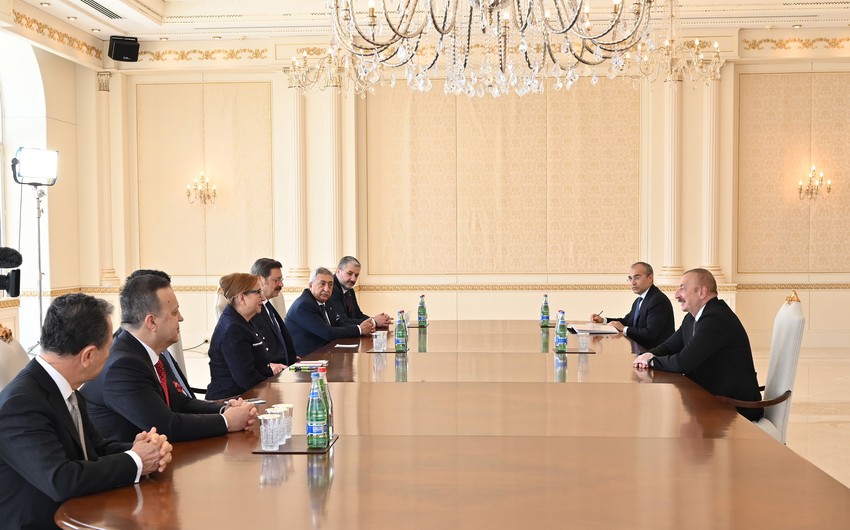 President Ilham Aliyev receives Turkish Minister of Trade 