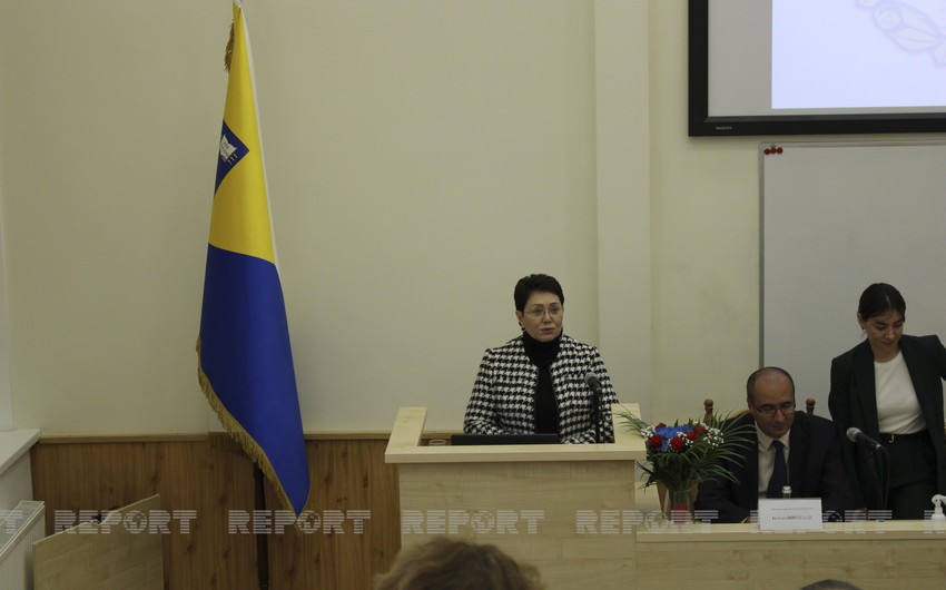 Посол Азербайджана в Украине выступила перед студентами в Киеве