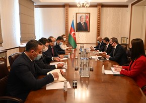 Jeyhun Bayramov receives Secretary-General of Turkic Council