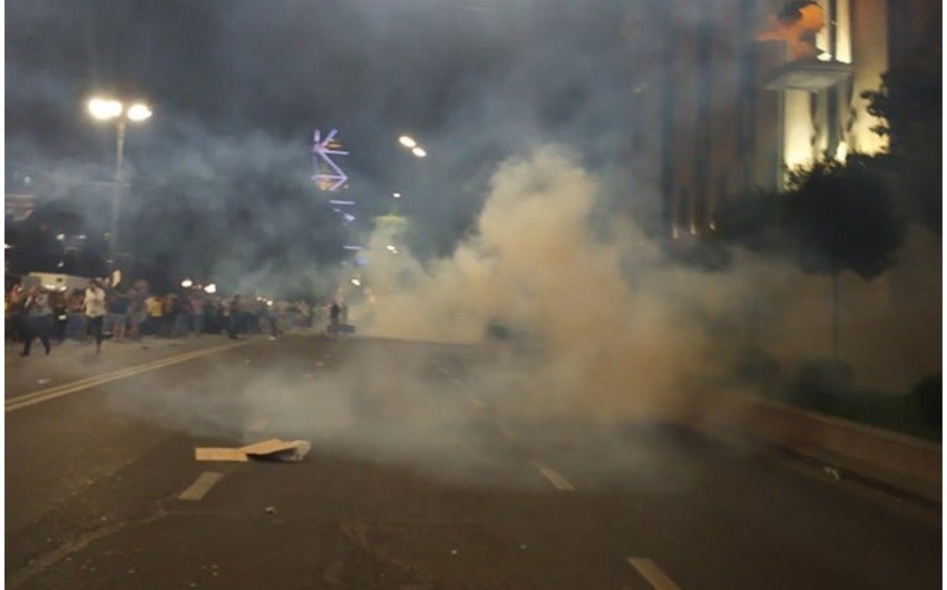 На акциях протеста в Грузии пострадали 240 человек, двоим из них удалили глаза