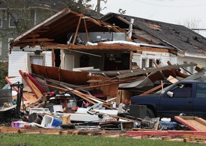  В США число жертв урагана Лаура возросло до 16
