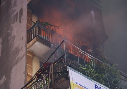 В результате пожара в жилом доме в столице Вьетнама погибли четыре человека
