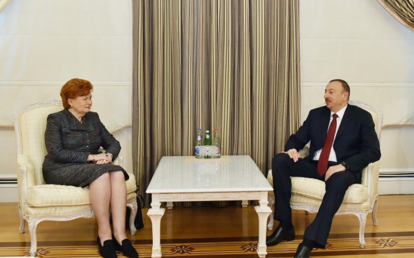 Президент Ильхам Алиев принял экс-президента Латвии