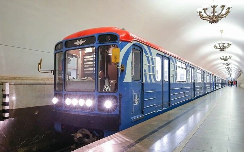 Сбой произошел на синей ветке московского метро