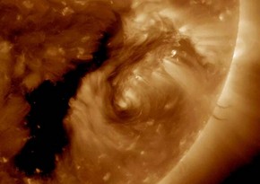 Large-scale solar plasma storm starts