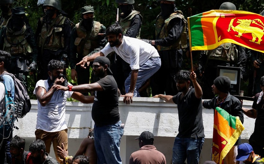 В ходе беспорядков в Шри-Ланке ранены 16 военнослужащих