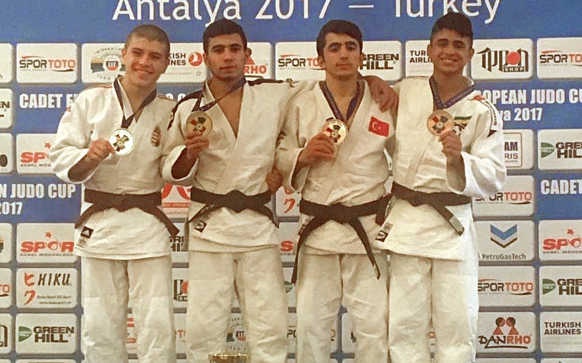 Yeniyetmə cüdoçularımız Antalyada 3 qızıl və 1 bürünc medal qazanıblar