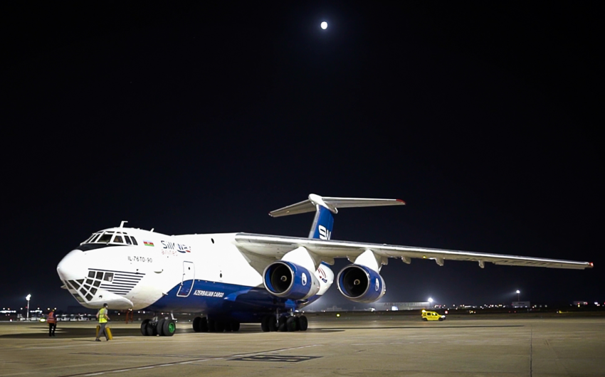 Silk Way Airlines ağ balinaların yeni məkana köçürülməsi missiyasını uğurla tamamladı