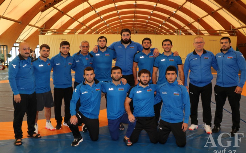 Azerbaijani Greco-Roman wrestlers improve their record