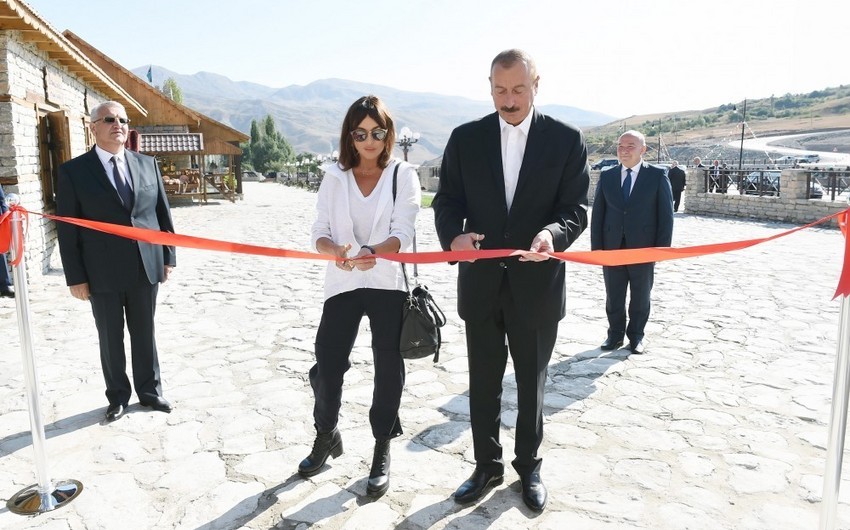 Президент Ильхам Алиев и Первая леди Мехрибан Алиева приняли участие в открытии археологического музея в Шамахы - ОБНОВЛЯЕТСЯ