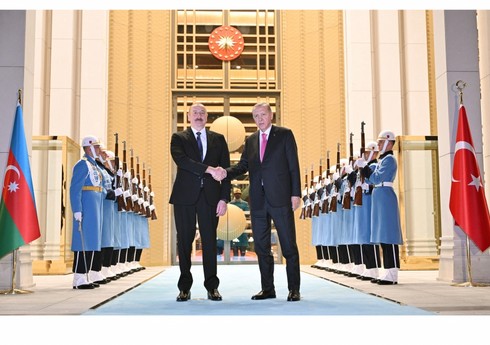 Президенты Азербайджана и Турции отметили успешное развитие отношений между двумя странами