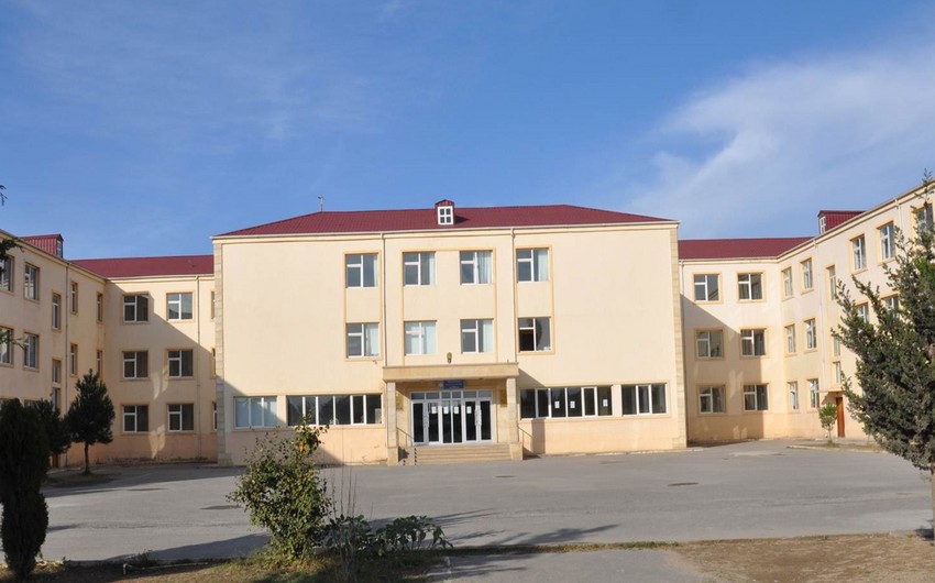 Еще одна бакинская школа перешла на дистанционное обучение