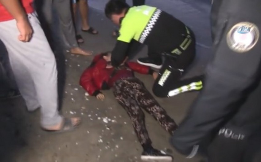 Türkiyədə mühacirləri daşıyan qayıq batıb,  2 uşaq ölüb, 10 nəfər itkin düşüb - YENİLƏNİB