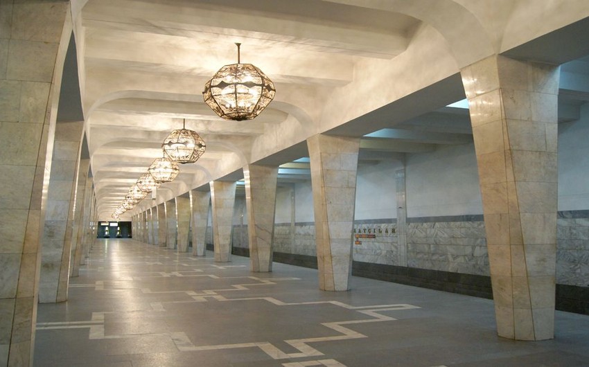 Один из входов станции метро Иншаатчылар закроется для пассажиров