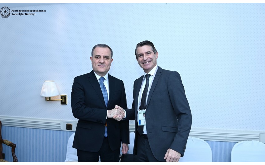 Azerbaijani FM mulls prospects for regional co-op with Bavarian state minister