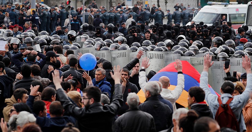 В Ереване арестованы трое участников акции протеста 