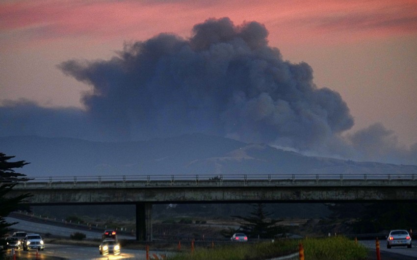 ​Природный пожар в Калифорнии привел к эвакуации жителей 10 тыс. домов