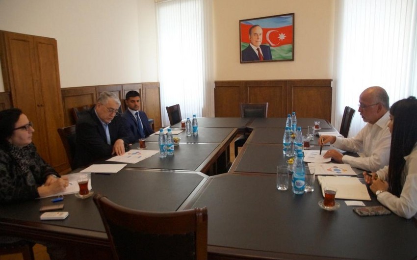 Посол Мексики встретился с президентом Торгово-промышленной палаты Азербайджана