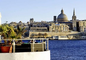 Malta to ban unvaccinated travelers