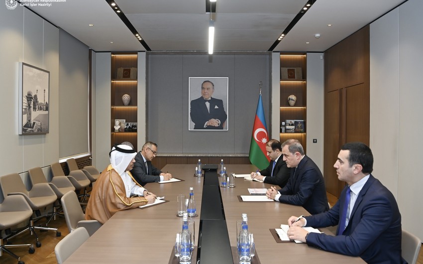 Azerbaijani FM receives new Qatari ambassador