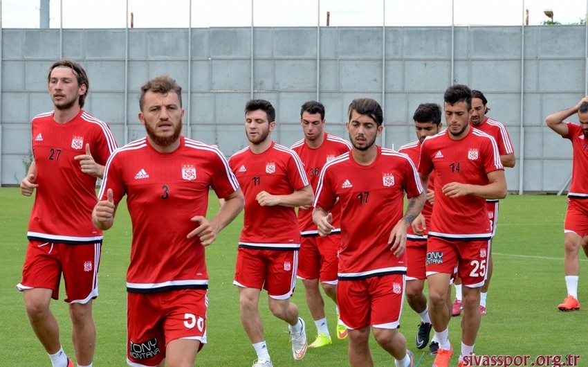 ​Турецкий клуб расстался с шестью футболистами