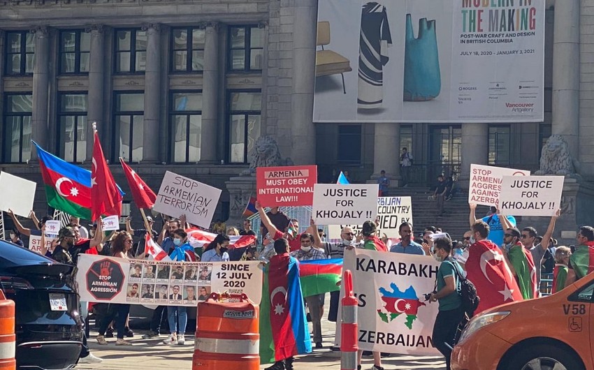 Азербайджанцы в Ванкувере выразили протест армянской провокации