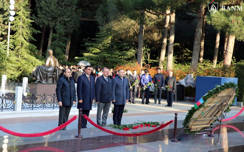Коллектив БВШН посетил могилу общенационального лидера Гейдара Алиева