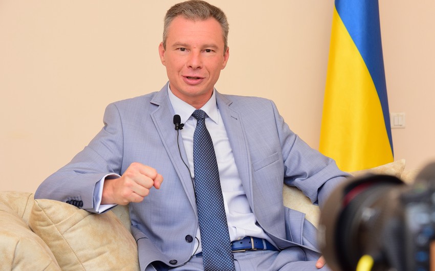 Посол Украины поздравил Азербайджан 