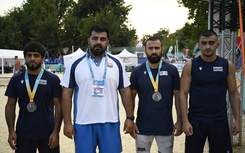 Azərbaycanın çimərlik güləşçiləri Rumıniyada 2 gümüş medal qazanıb