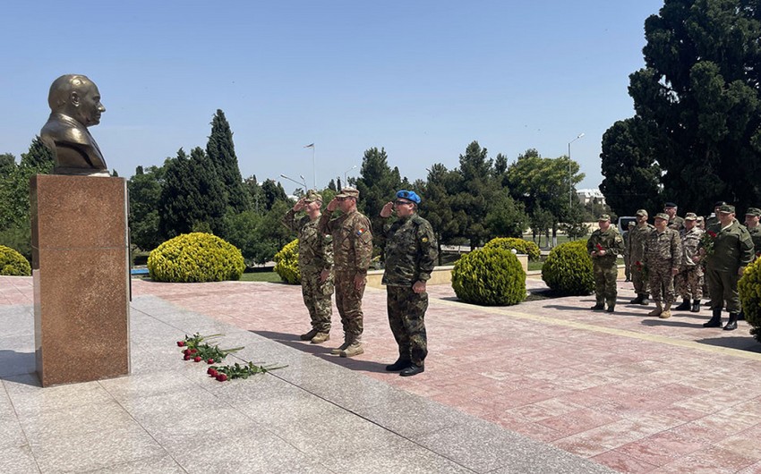 Организован ознакомительный визит военных атташе в N-скую воинскую часть