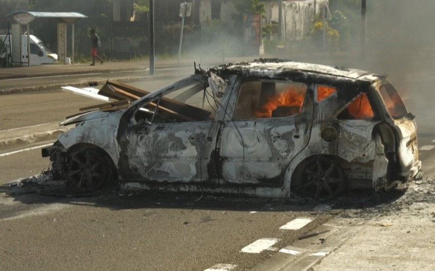 Protests continue in Martinique