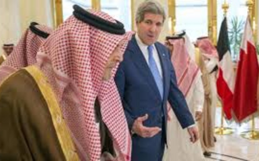 Керри прибыл в Саудовскую Аравию для обсуждения конфликтов в Сирии и Йемене