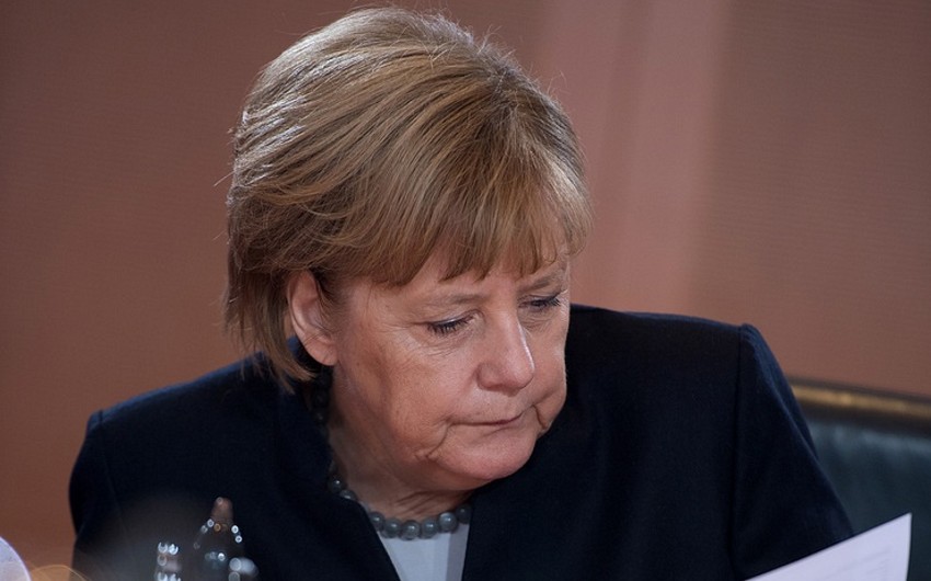 Меркель: дорожная карта для Донбасса должна быть готова в течение месяца