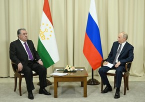 Kremldə Putin və Rəhmon arasında məhdud tərkibdə danışıqlar başlayıb