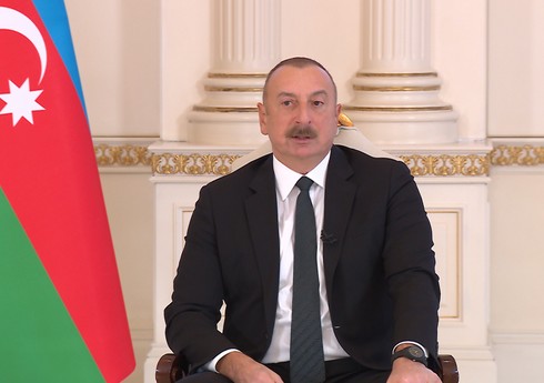 Президент: Армения всячески пытается протащить тему Карабаха в возможный мирный договор 