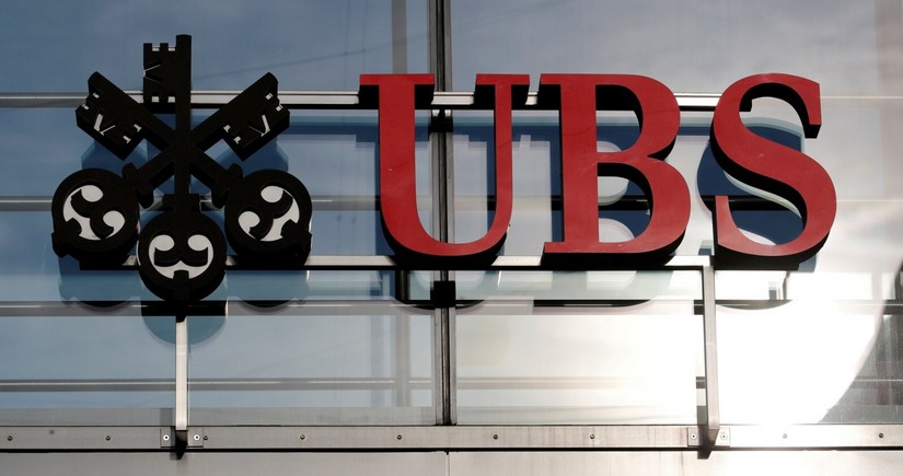 UBS bazar ertəsi buraxdığı 2,75 milyard avroluq istiqrazları geri almağa hazırdır
