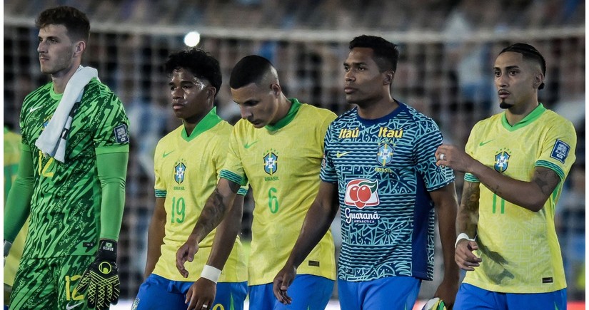 Braziliya yığması son 11 ildə ilk dəfə rəsmi oyunda qapısından 4 qol buraxıb
