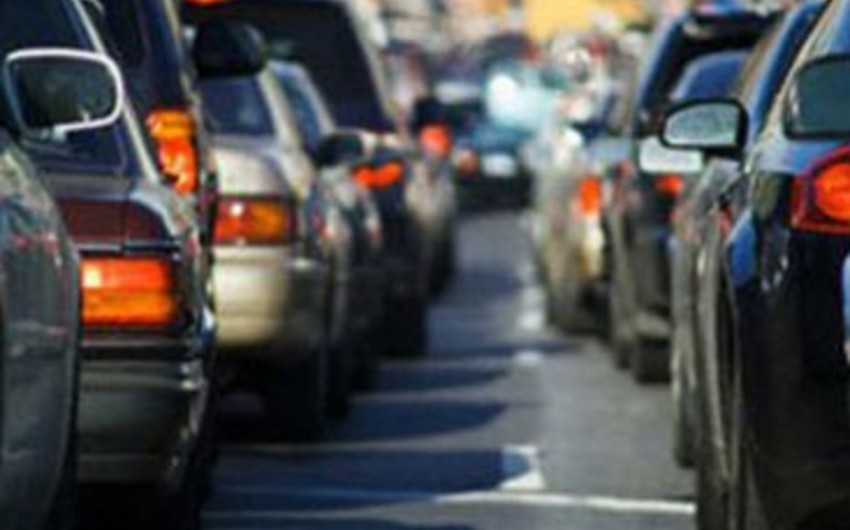 Long traffic jam occurred in Nobel Avenue of Baku