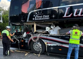 В Турции экскурсионный автобус попал в ДТП, есть пострадавшие