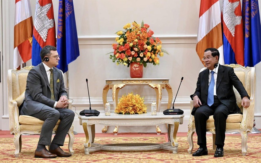 Глава МИД Украины прибыл в Камбоджу