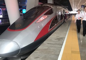 World's fastest train launched between Beijing and Shanghai