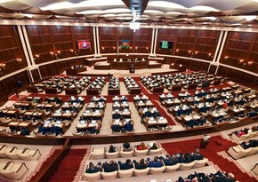 Azerbaijani Parliament holds first meeting of extraordinary session 